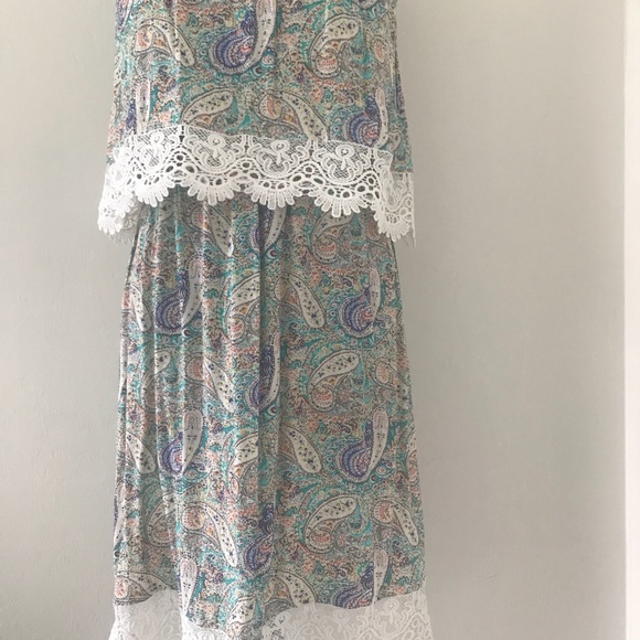 Dress - Picture 2 of 4